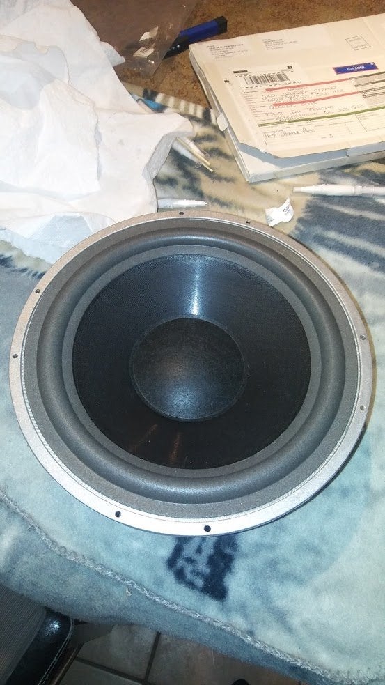 Ps 1000 subwoofer paradigm WOW